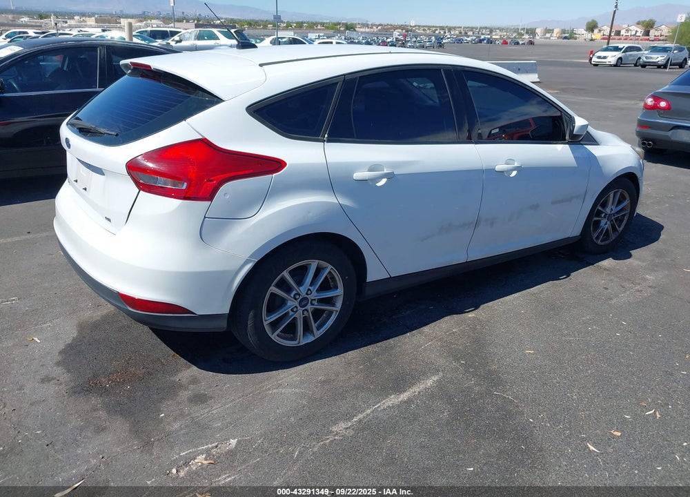 2018 FORD FOCUS SE VIN: 1FADP3K28JL315888