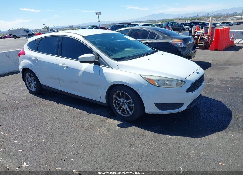 2018 FORD FOCUS SE VIN: 1FADP3K28JL315888