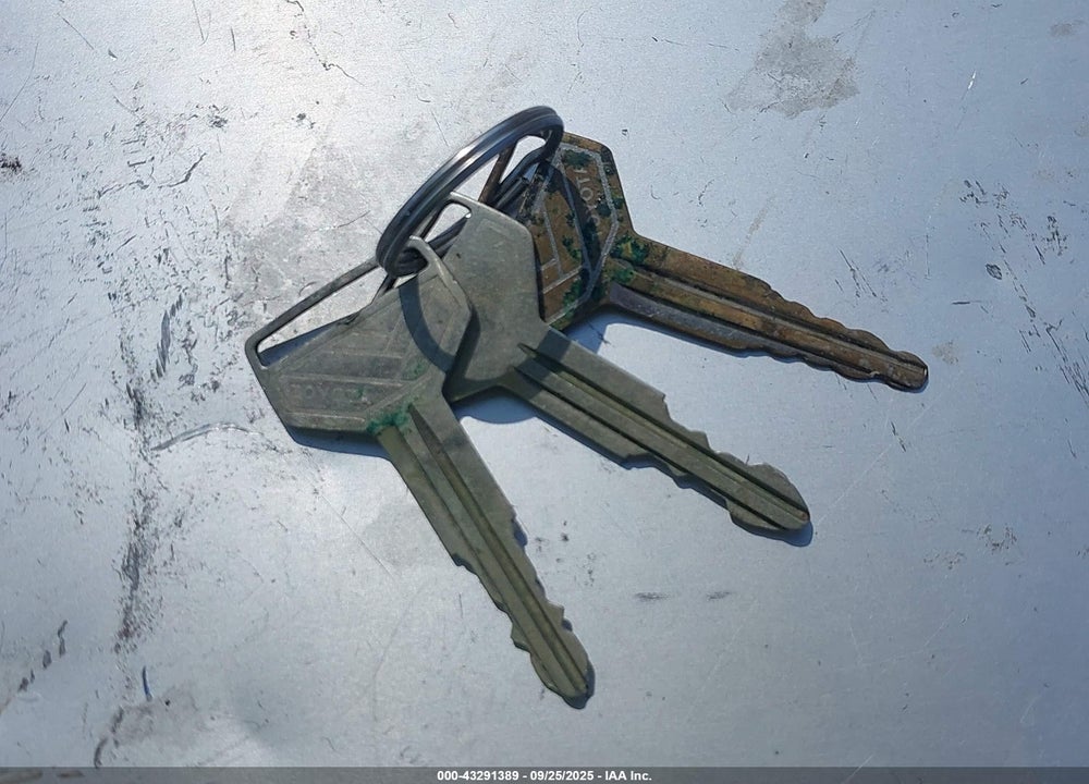 1991 TOYOTA PICKUP CAB CHASSIS SUPER LONG WB VIN: JT5VN94T8M0021048