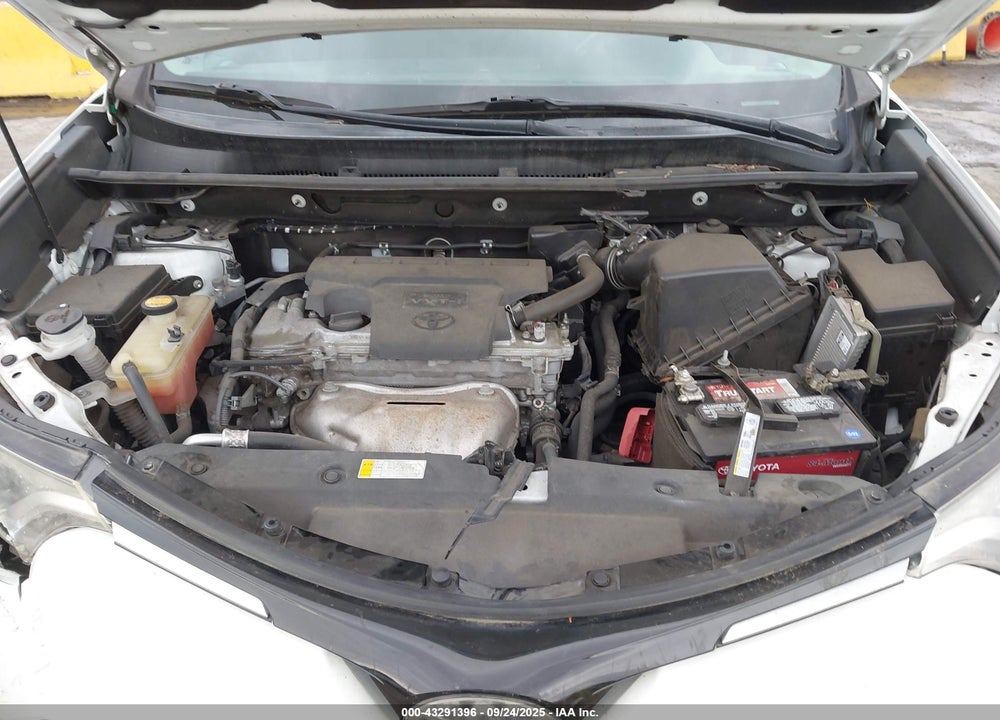 2018 TOYOTA RAV4 VIN: 2T3WFREV4JW474662