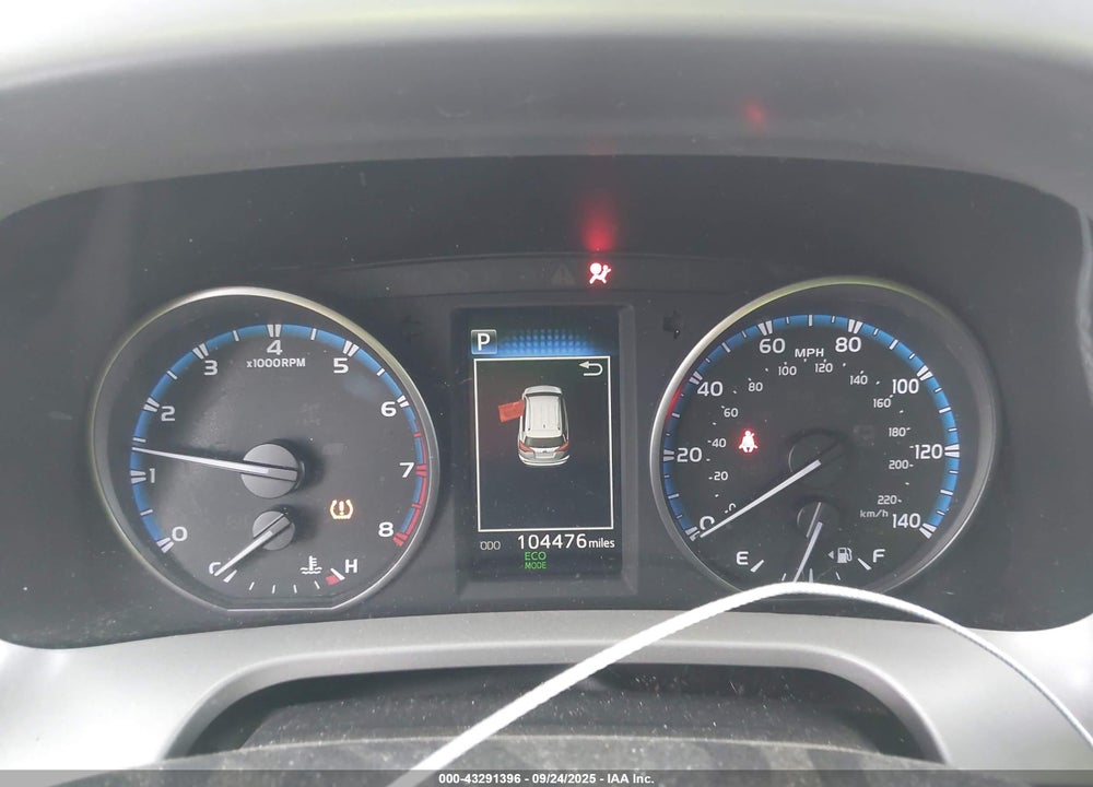 2018 TOYOTA RAV4 VIN: 2T3WFREV4JW474662