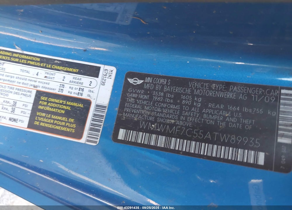 2010 MINI COOPER S VIN: WMWMF7C55ATW89935