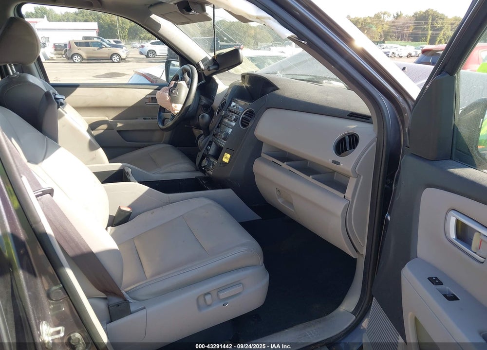 2015 HONDA PILOT VIN: 5FNYF4H7XFB018459