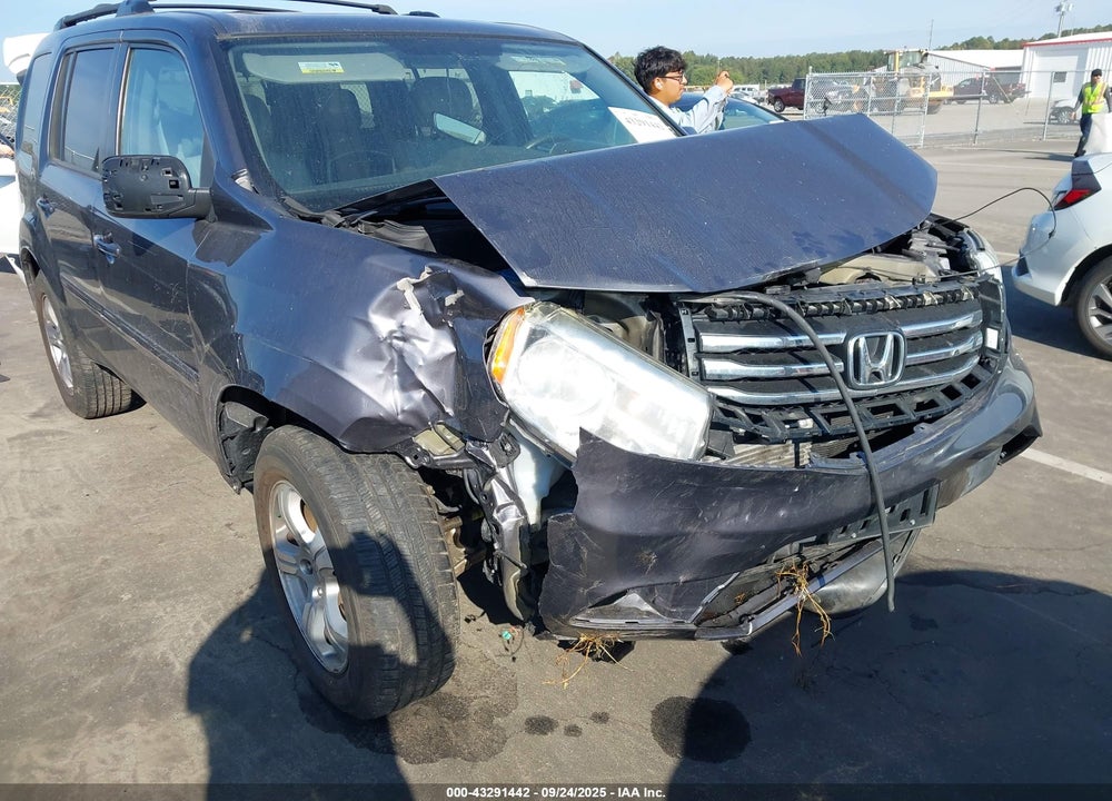2015 HONDA PILOT VIN: 5FNYF4H7XFB018459