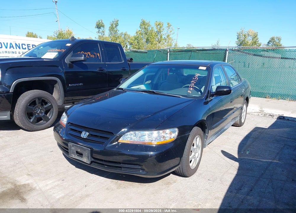 2002 HONDA ACCORD 2.3 SE VIN: 1HGCG56702A125511
