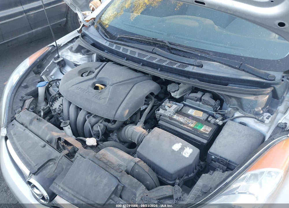 2012 HYUNDAI ELANTRA VIN: KMHDH4AE5CU203731