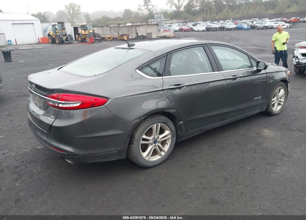 2018 FORD FUSION VIN: 3FA6P0LU1JR159461