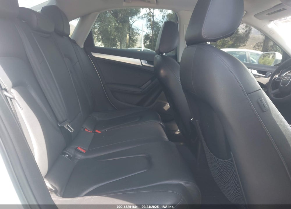 2011 AUDI A4 VIN: WAUEFAFLXBN038401