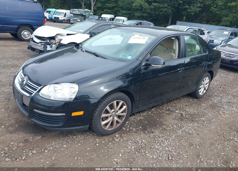 2010 VOLKSWAGEN JETTA VIN: 3VWAZ7AJXAM099562