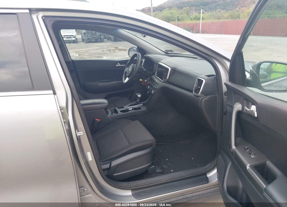 2021 KIA SPORTAGE VIN: KNDPMCAC5M7857859