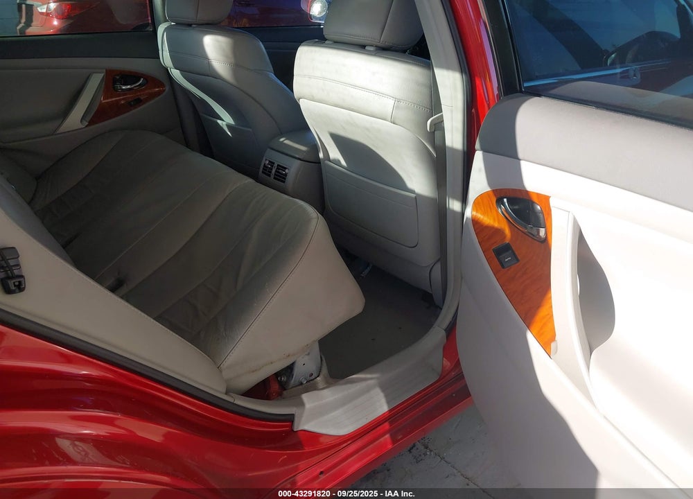 2011 TOYOTA CAMRY HYBRID VIN: 4T1BB3EK2BU126964