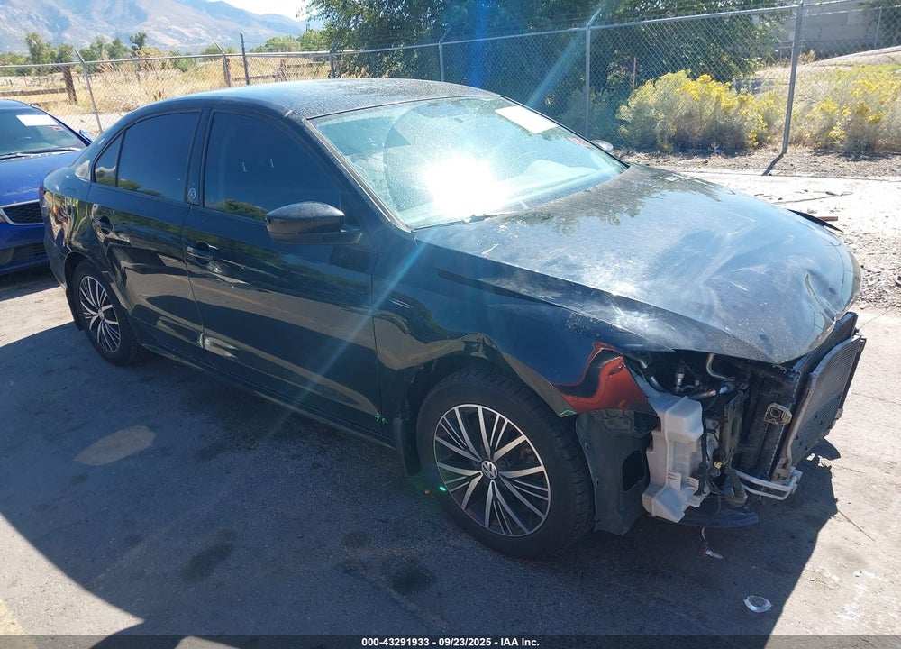 2018 VOLKSWAGEN JETTA 1.4T SE/1.4T WOLFSBURG EDITION VIN: 3VWDB7AJ4JM257279