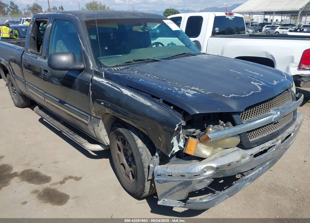 2003 CHEVROLET SILVERADO 1500 LS VIN: 2GCEC19T131283548