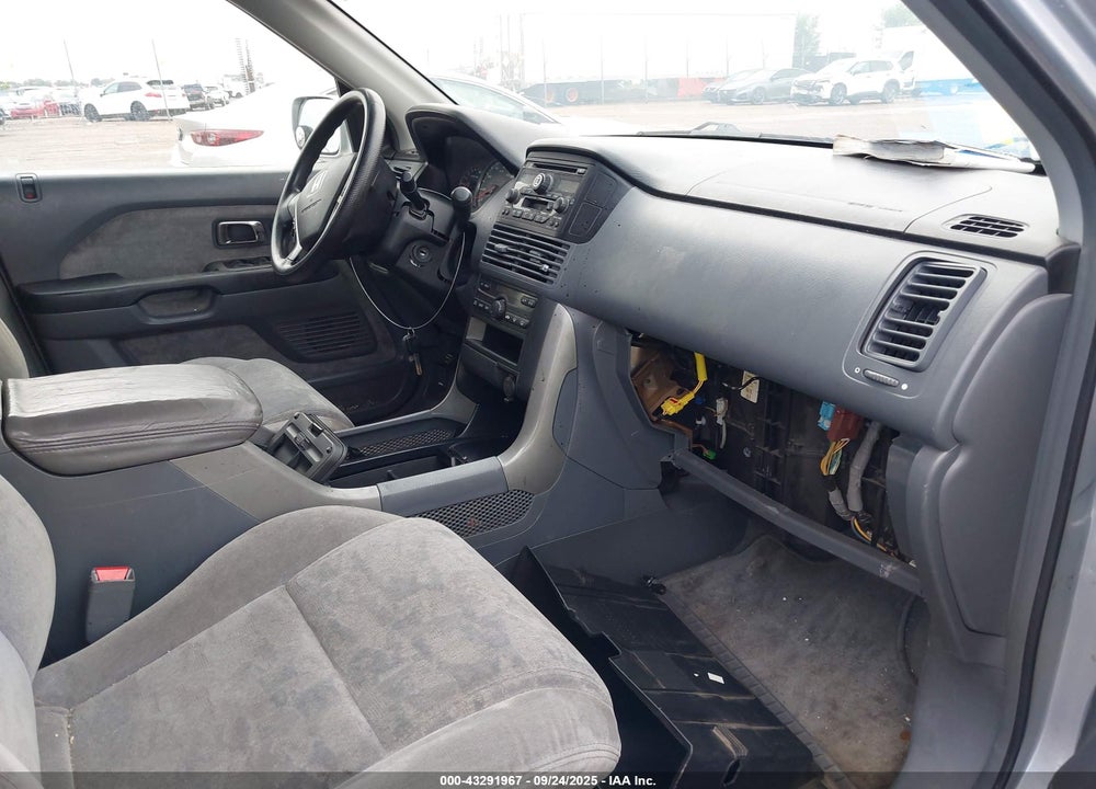 2004 HONDA PILOT EX VIN: 2HKYF18464H597050