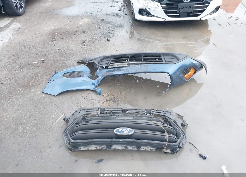 2018 FORD ESCAPE VIN: 1FMCU0F79JUA55218