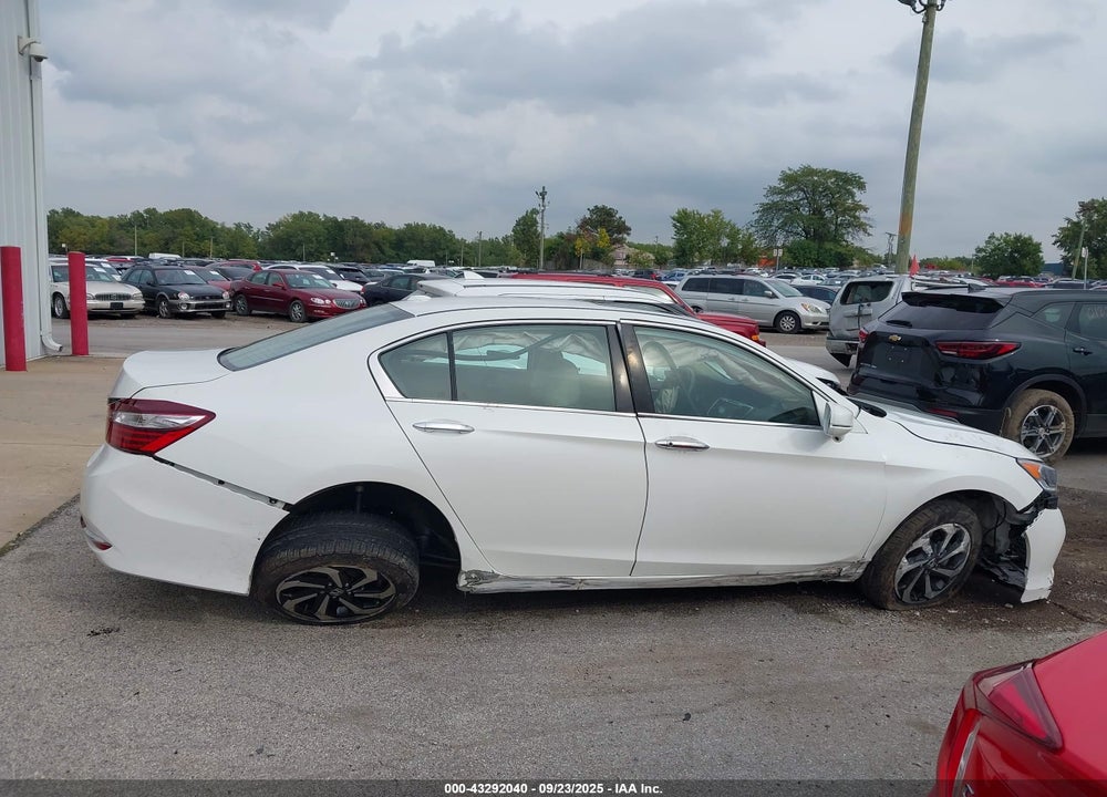 2017 HONDA ACCORD EX-L VIN: 1HGCR2F88HA157648