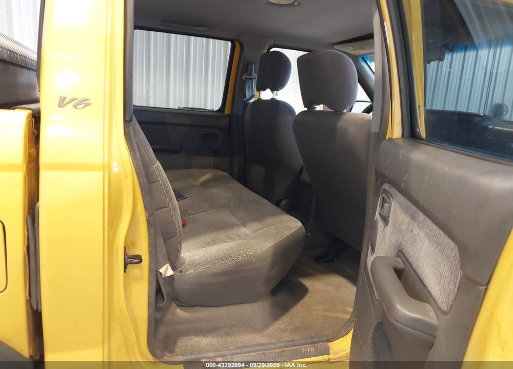 2000 NISSAN FRONTIER VIN: 1N6ED27YXYC403136