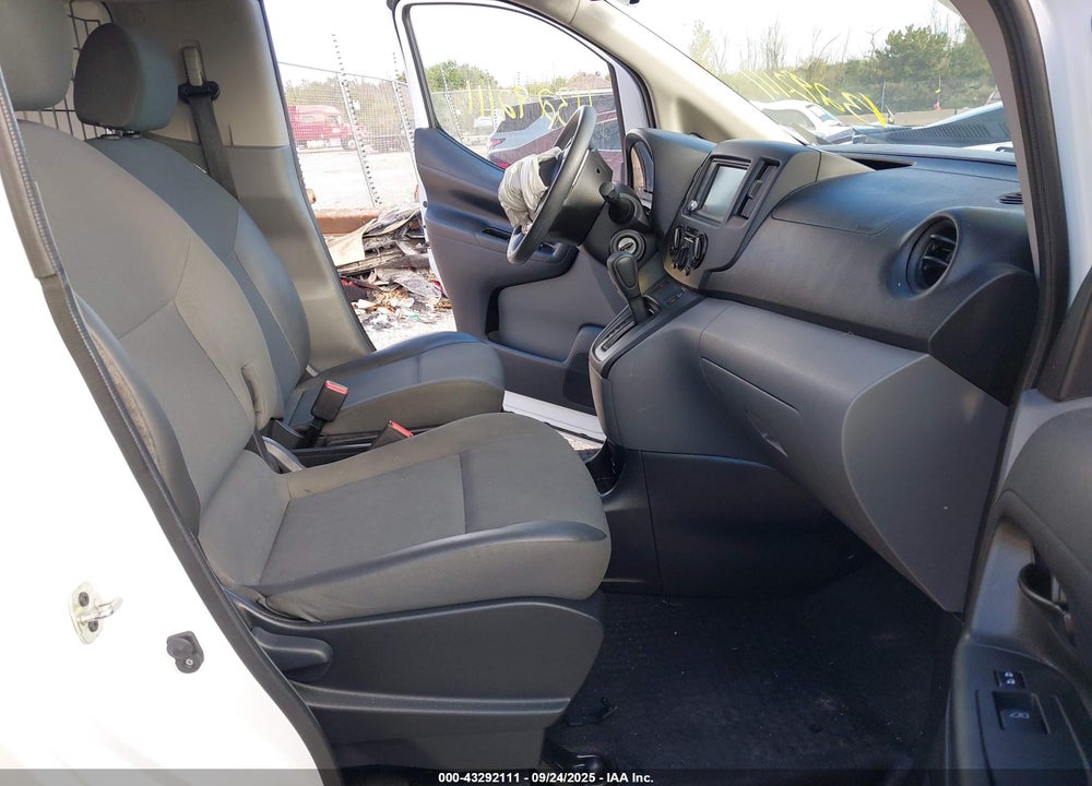 2020 NISSAN NV 200 VIN: 3N6CM0KN6LK704241