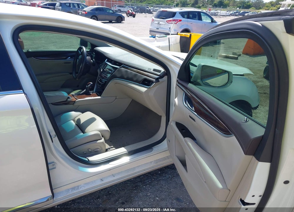 2014 CADILLAC XTS VIN: 2G61M5S34E9212008
