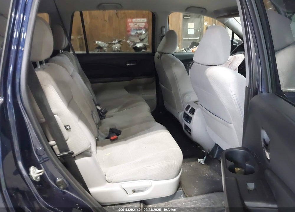 2018 HONDA PILOT EX VIN: 5FNYF6H33JB072316