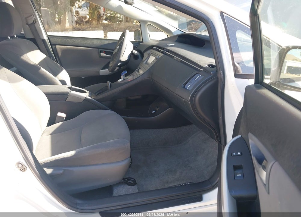 2013 TOYOTA PRIUS VIN: JTDKN3DU8D0343833