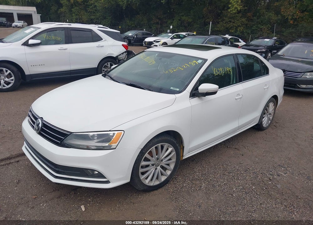 2015 VOLKSWAGEN JETTA 1.8T SE VIN: 3VWD17AJ5FM307942