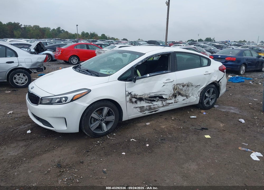 2018 KIA FORTE VIN: 3KPFL4A74JE244263