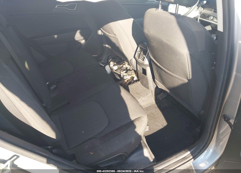 2023 KIA SPORTAGE LX VIN: KNDPU3AFXP7041793