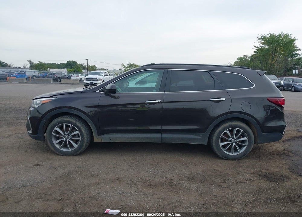 2017 HYUNDAI SANTA FE SE VIN: KM8SMDHF7HU176900