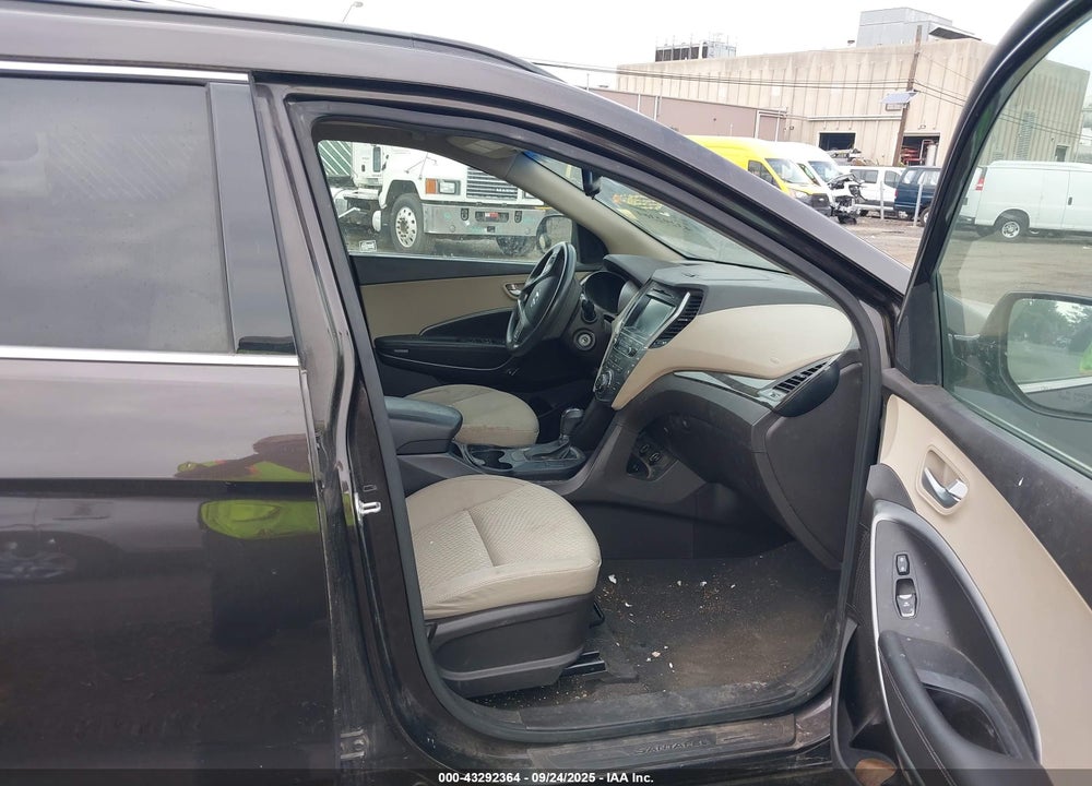 2017 HYUNDAI SANTA FE SE VIN: KM8SMDHF7HU176900