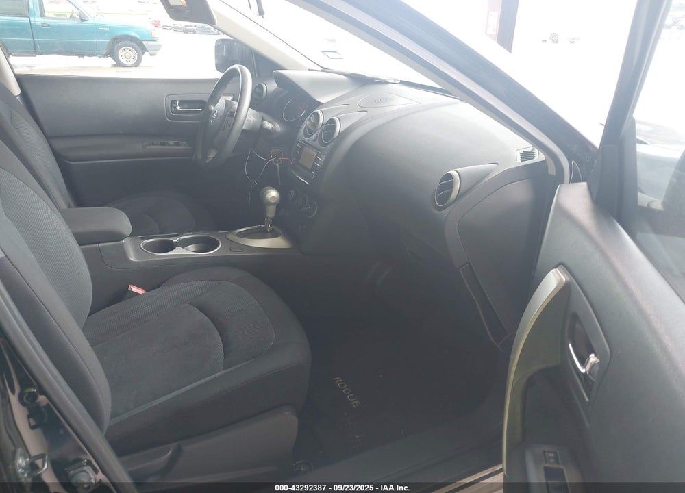 2013 NISSAN ROGUE VIN: JN8AS5MT4DW518197