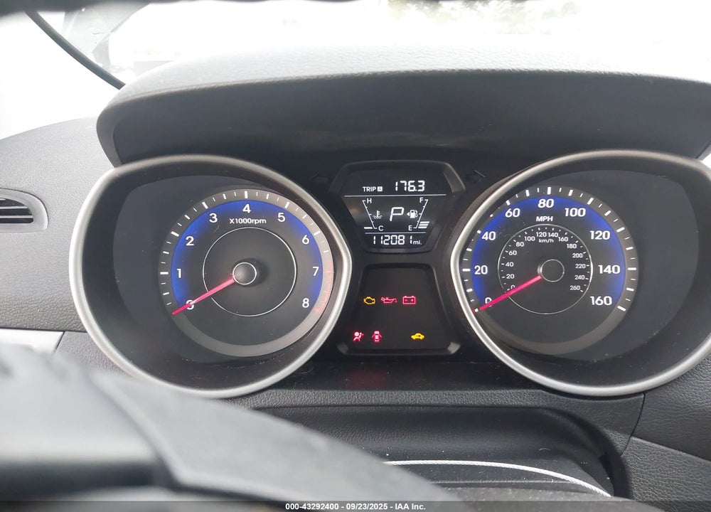 2014 HYUNDAI ELANTRA VIN: KMHDH4AE3EU103176