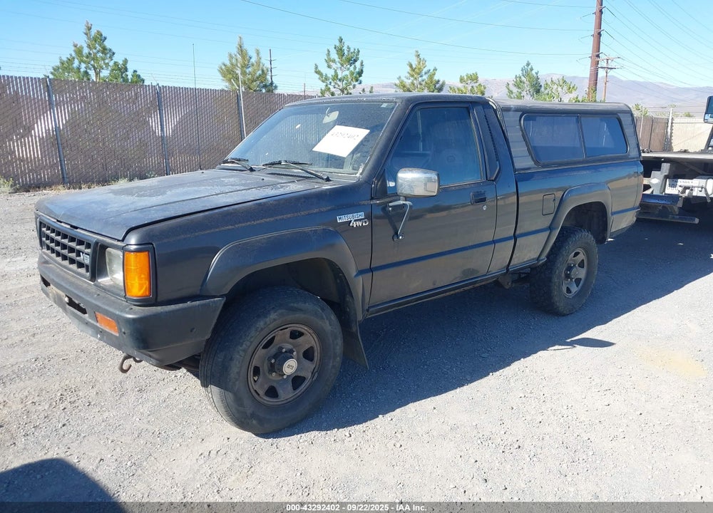 1992 MITSUBISHI MIGHTY MAX / S VIN: JA7FM24S7NP009604