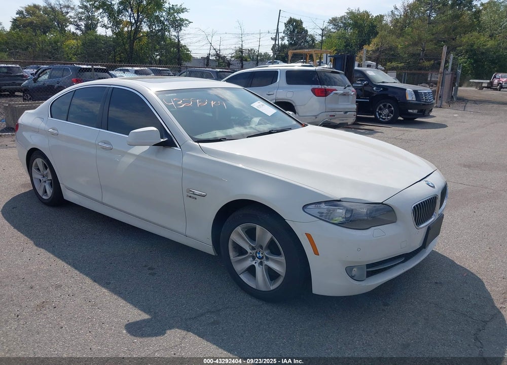 2012 BMW 528I XDRIVE VIN: WBAXH5C57CDW02349