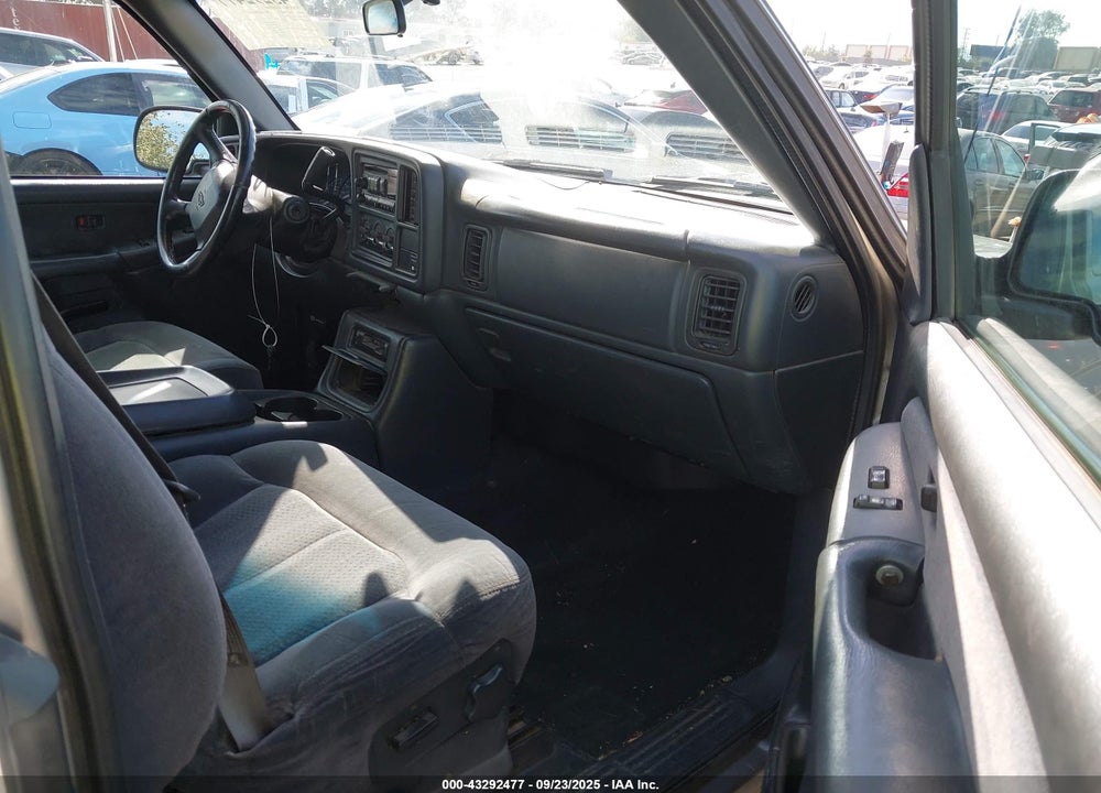 2002 CHEVROLET SILVERADO 1500 LS VIN: 2GCEC19T421144061