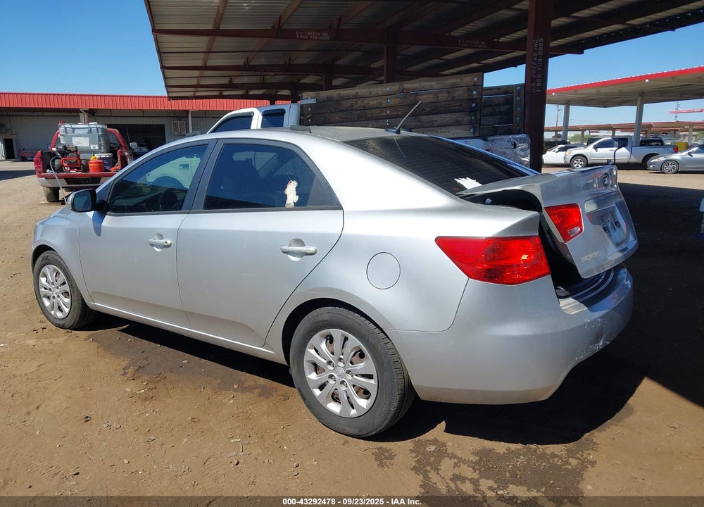 2011 KIA FORTE VIN: KNAFT4A24B5359461