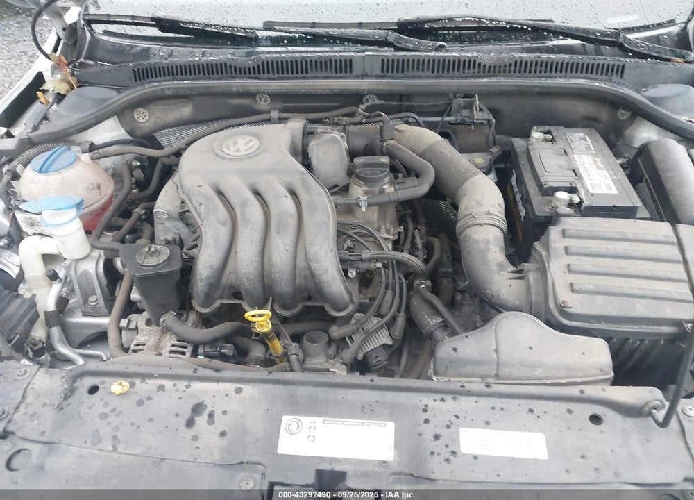 2014 VOLKSWAGEN JETTA VIN: 3VW2K7AJ5EM392171