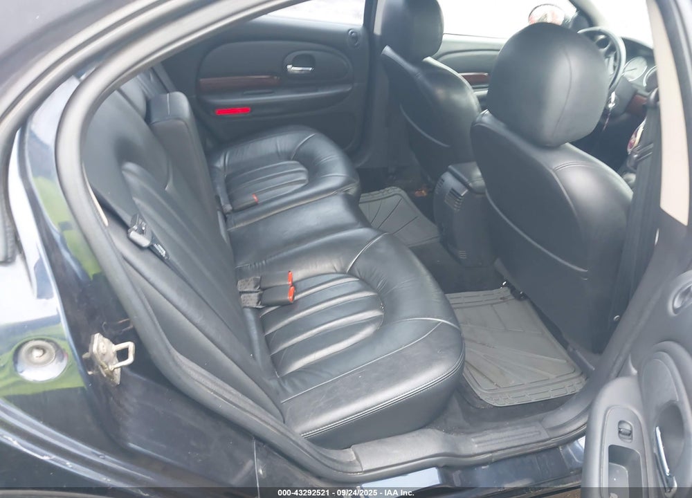 2002 CHRYSLER 300M VIN: 2C3HE66G42H307993