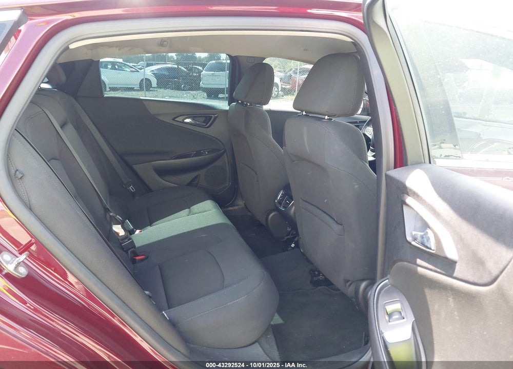 2016 CHEVROLET MALIBU VIN: 1G1ZE5ST4GF203440