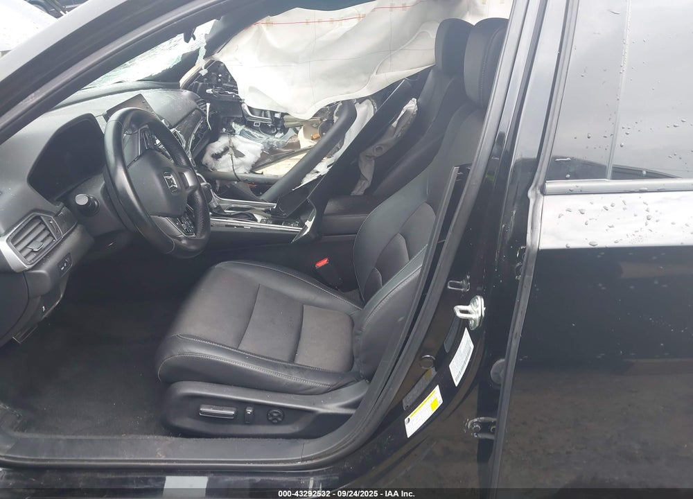 2021 HONDA ACCORD VIN: 1HGCV1F32MA110555