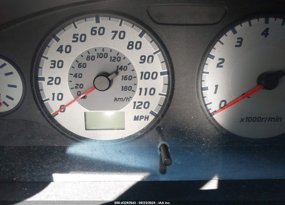 2001 NISSAN PATHFINDER SE VIN: JN8DR09X21W567966
