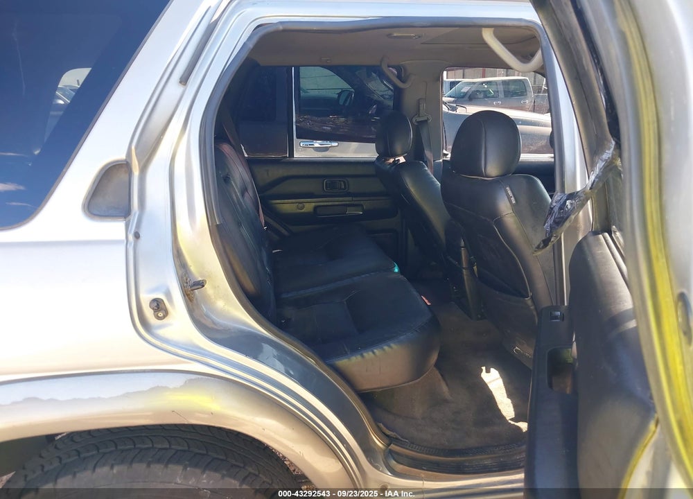 2001 NISSAN PATHFINDER SE VIN: JN8DR09X21W567966
