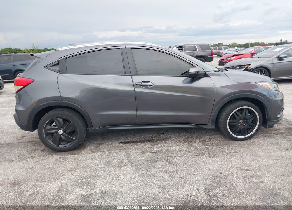 2022 HONDA HR-V VIN: 3CZRU5H51NM714050