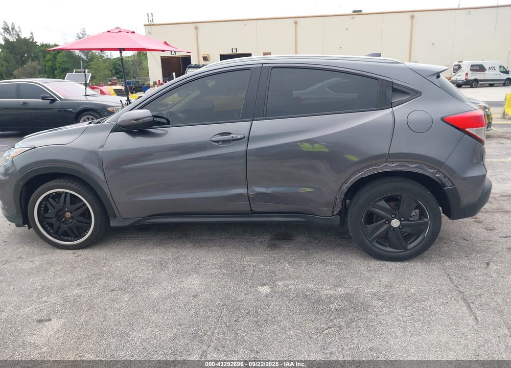 2022 HONDA HR-V VIN: 3CZRU5H51NM714050
