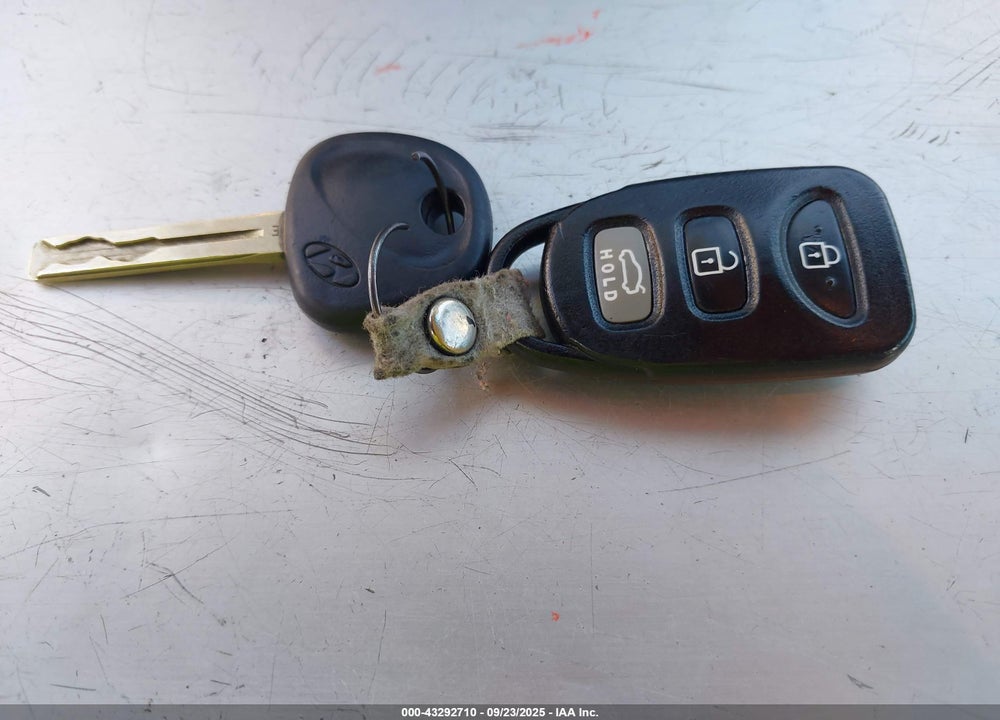 2012 HYUNDAI SONATA GLS VIN: 5NPEB4AC1CH370302
