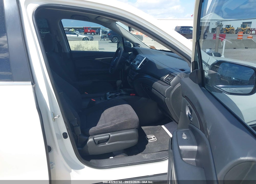 2019 HONDA PILOT VIN: 5FNYF5H15KB024312