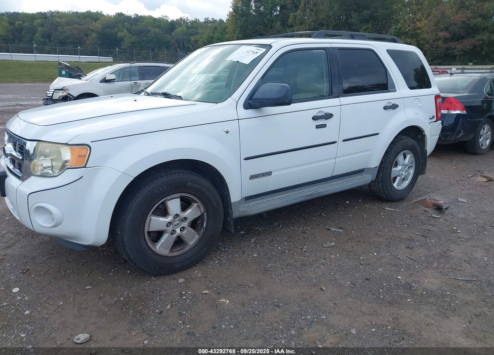 2008 FORD ESCAPE XLT VIN: 1FMCU93198KE18529