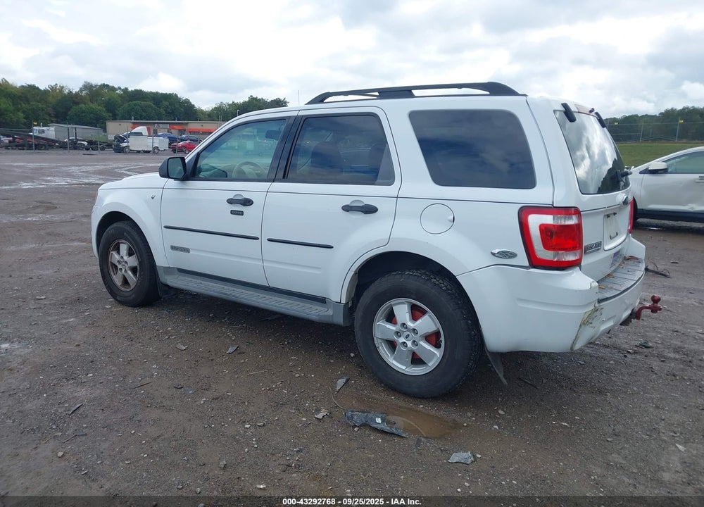2008 FORD ESCAPE XLT VIN: 1FMCU93198KE18529