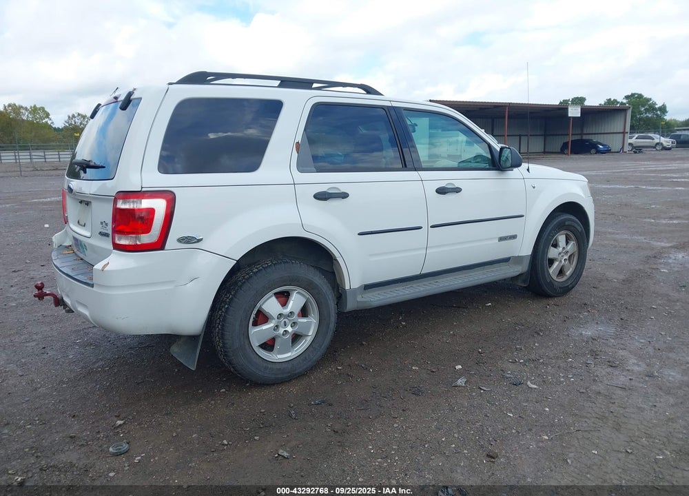 2008 FORD ESCAPE XLT VIN: 1FMCU93198KE18529