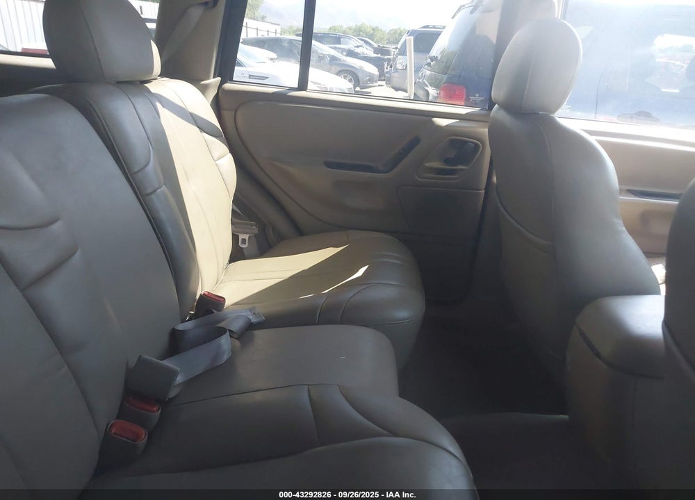 2004 CHEROKEE JEEP GRAND  LAREDO VIN: 1J4GW48N04C290887
